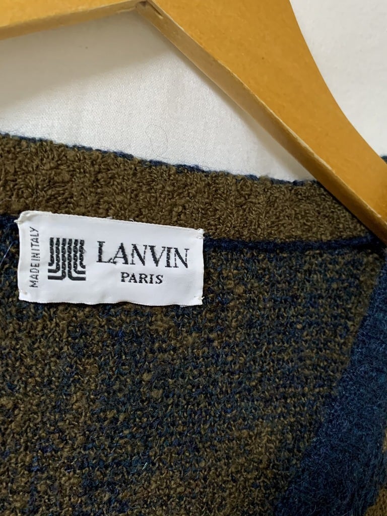 1980's Bi-Color Knitting Design V-Neck Sweater "LANVIN"