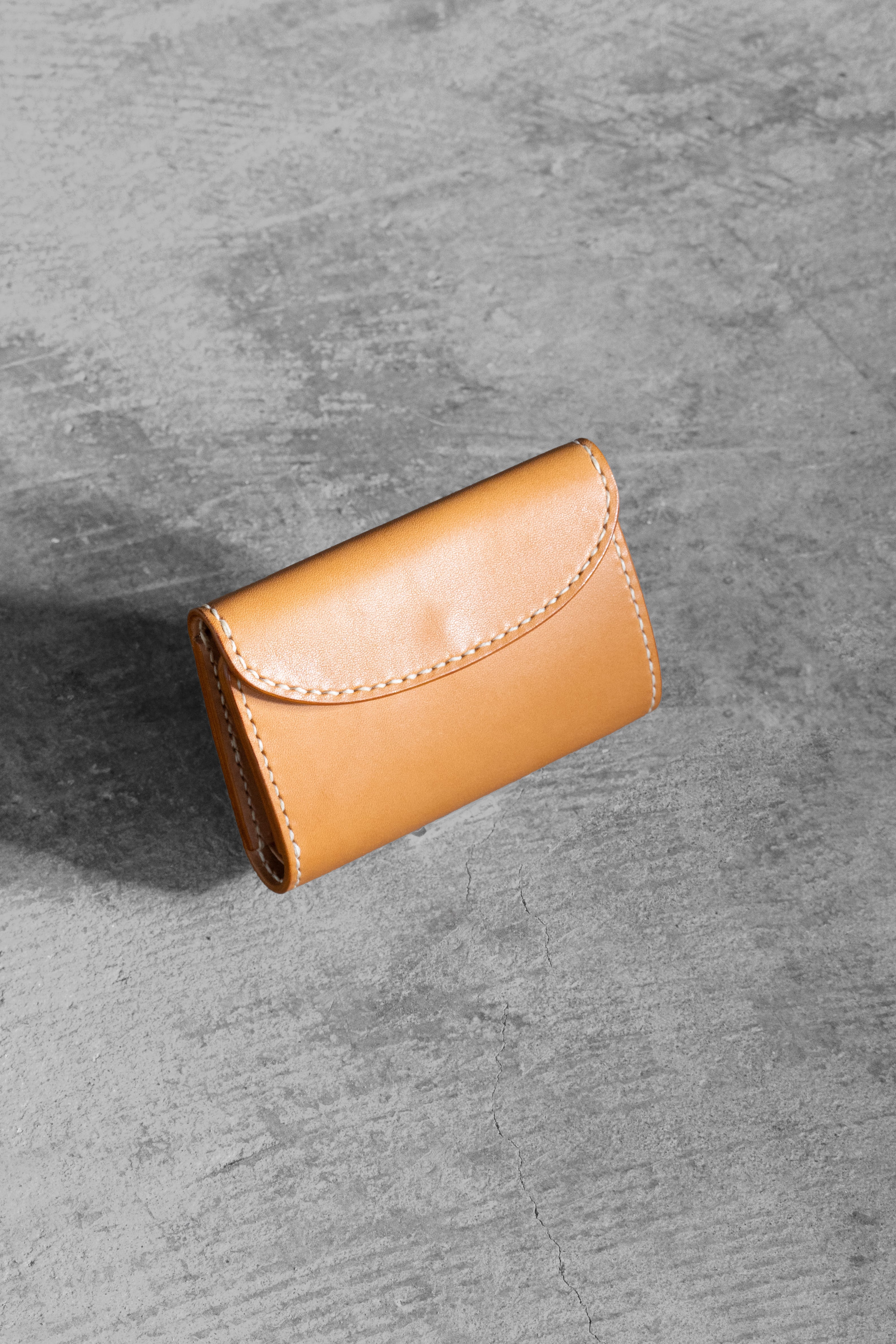 Middle wallet / Oil【送料無料】 | 高級皮革ならminca｜栃木レザーの