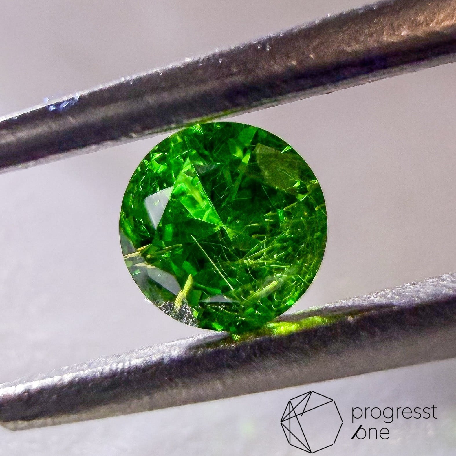 デマントイドガーネット0.22ct | progresstone