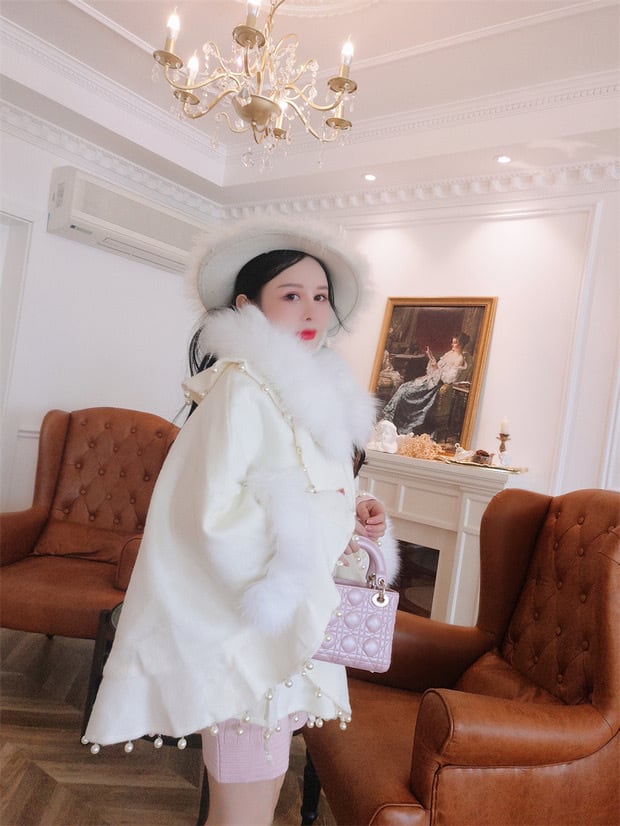 ミルフィーユクローゼット♡ミルキーエンジェルファーポンチョコート♡ホワイト ミルフィーユクローゼット♡ミルキーエンジェルファーポンチョコート