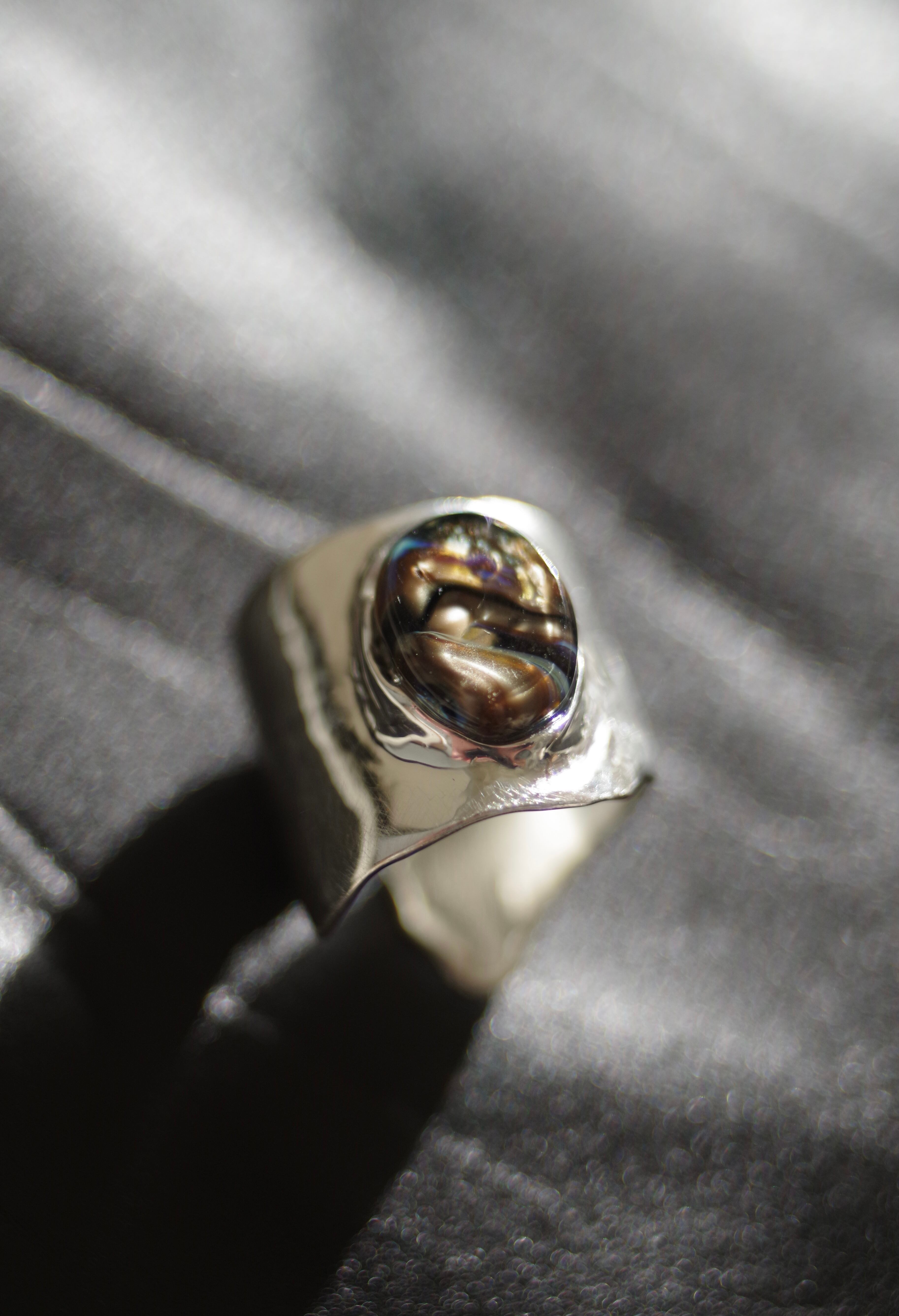 【Que Sera, Sera*】ガラスのリング Accessory / Autumn & Winter 2023-24 | Sghr Accessory