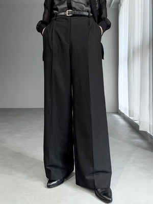 wide tuck trousers / black