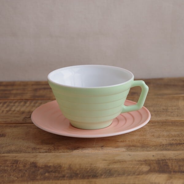 ヘーゼルアトラス モダントーン ガラス ピンク グリーン ティーカップ ソーサー 2424 1 2 Hazel Atlas レトロ アメリカ製 ヴィンテージ 食器 Flohmarkt フローマルクト