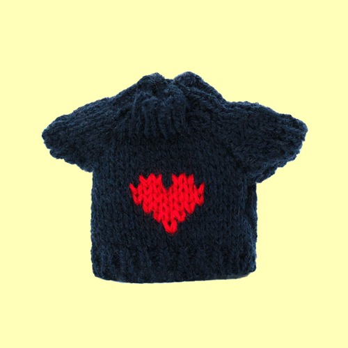 Heart sweater navy