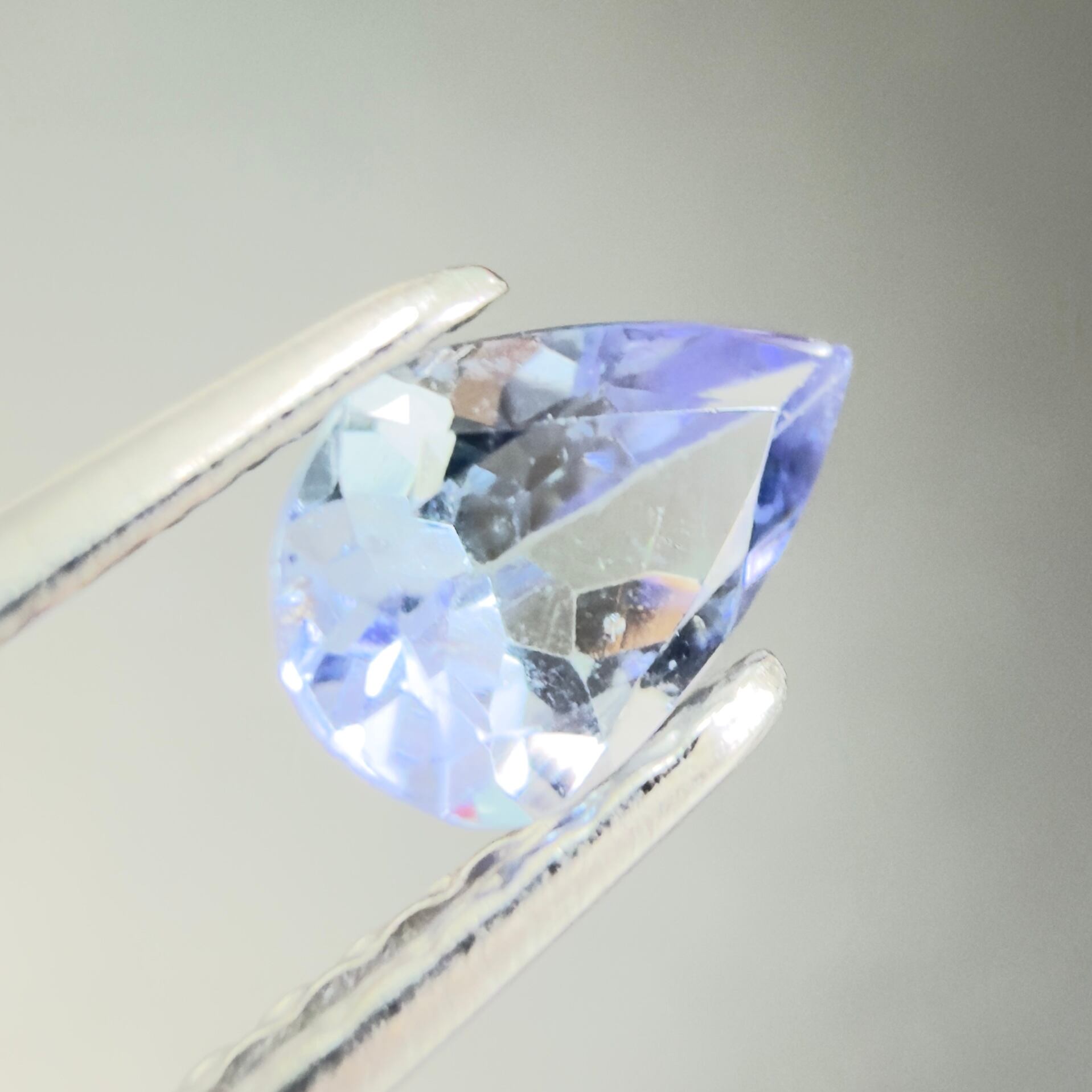 タンザナイト】 ルース タンザニア産 0.42ct | たからいしルース