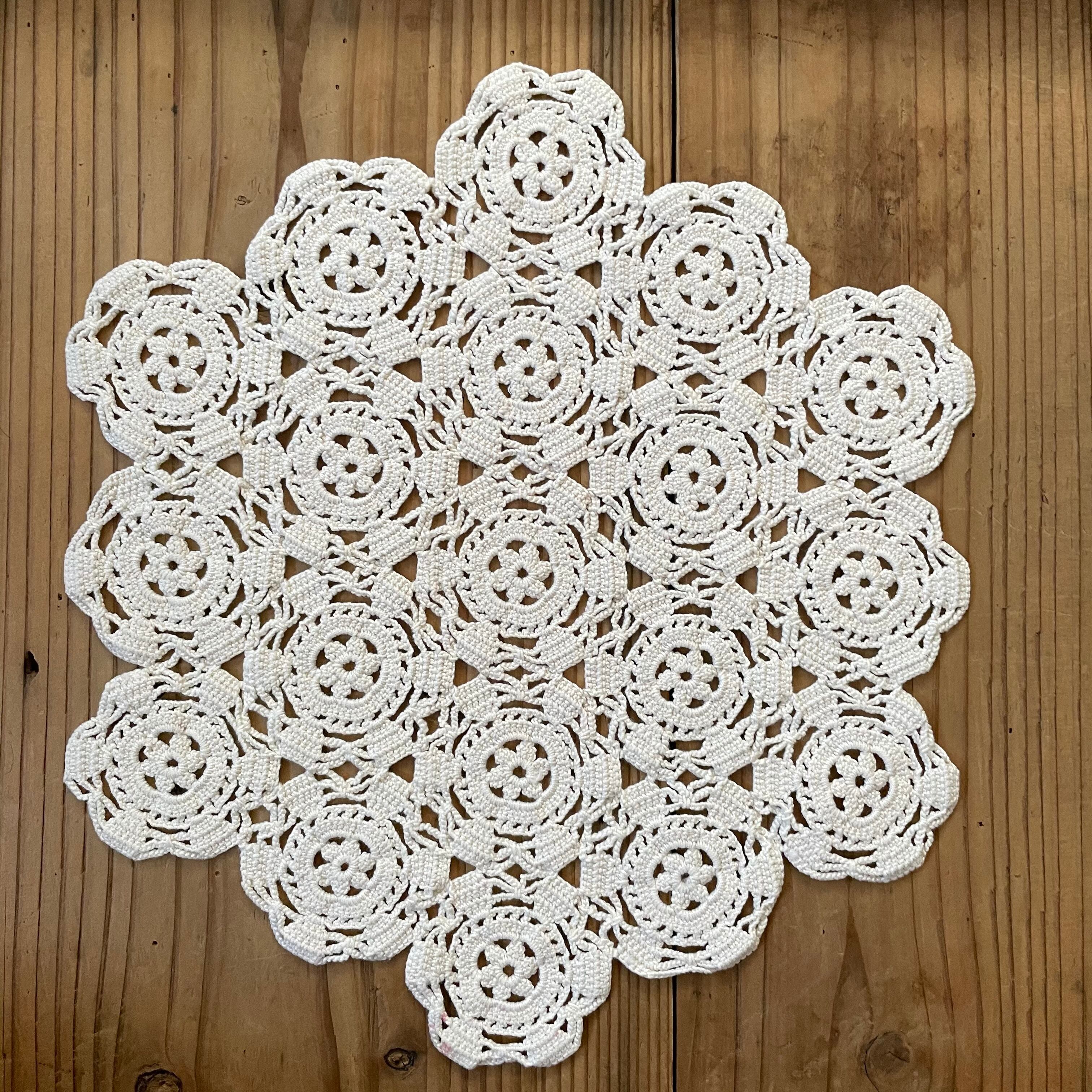 大きめのドイリー