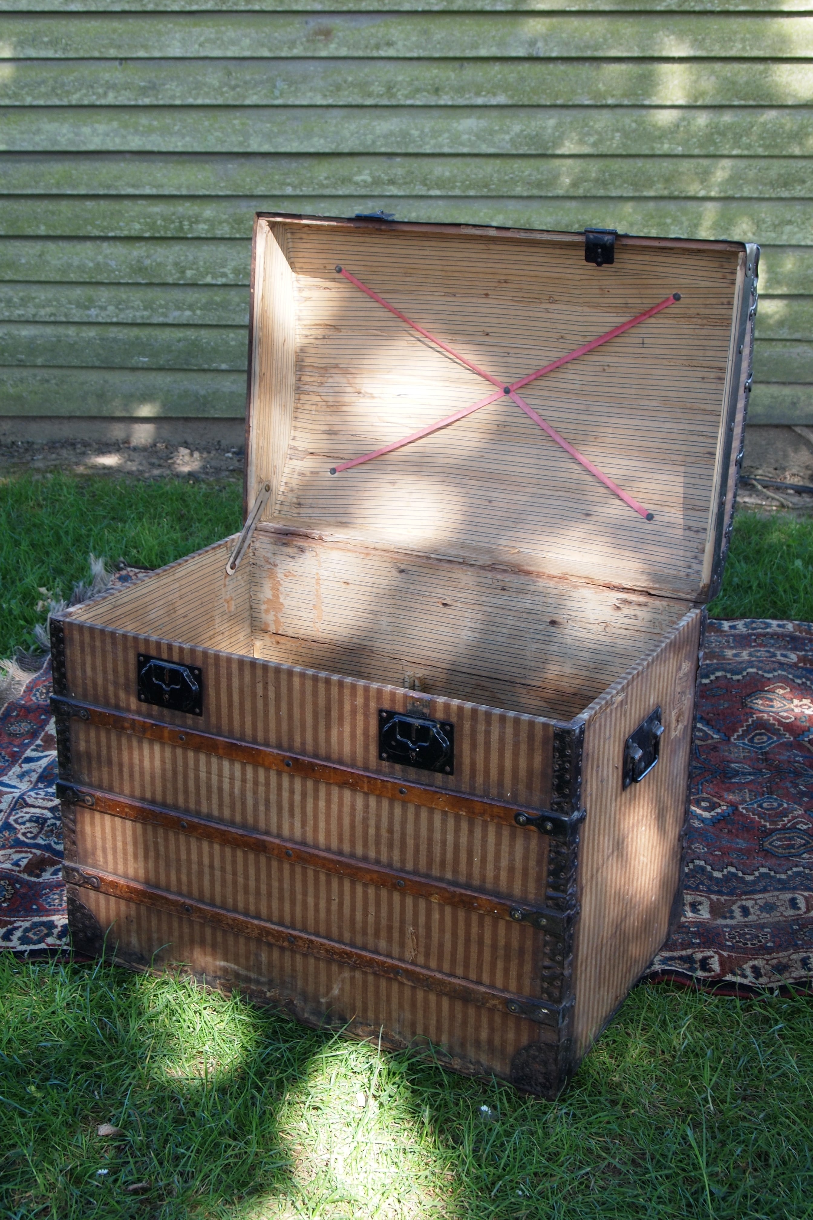 ストライプのトランク-antique steamer trunk | アンティーク