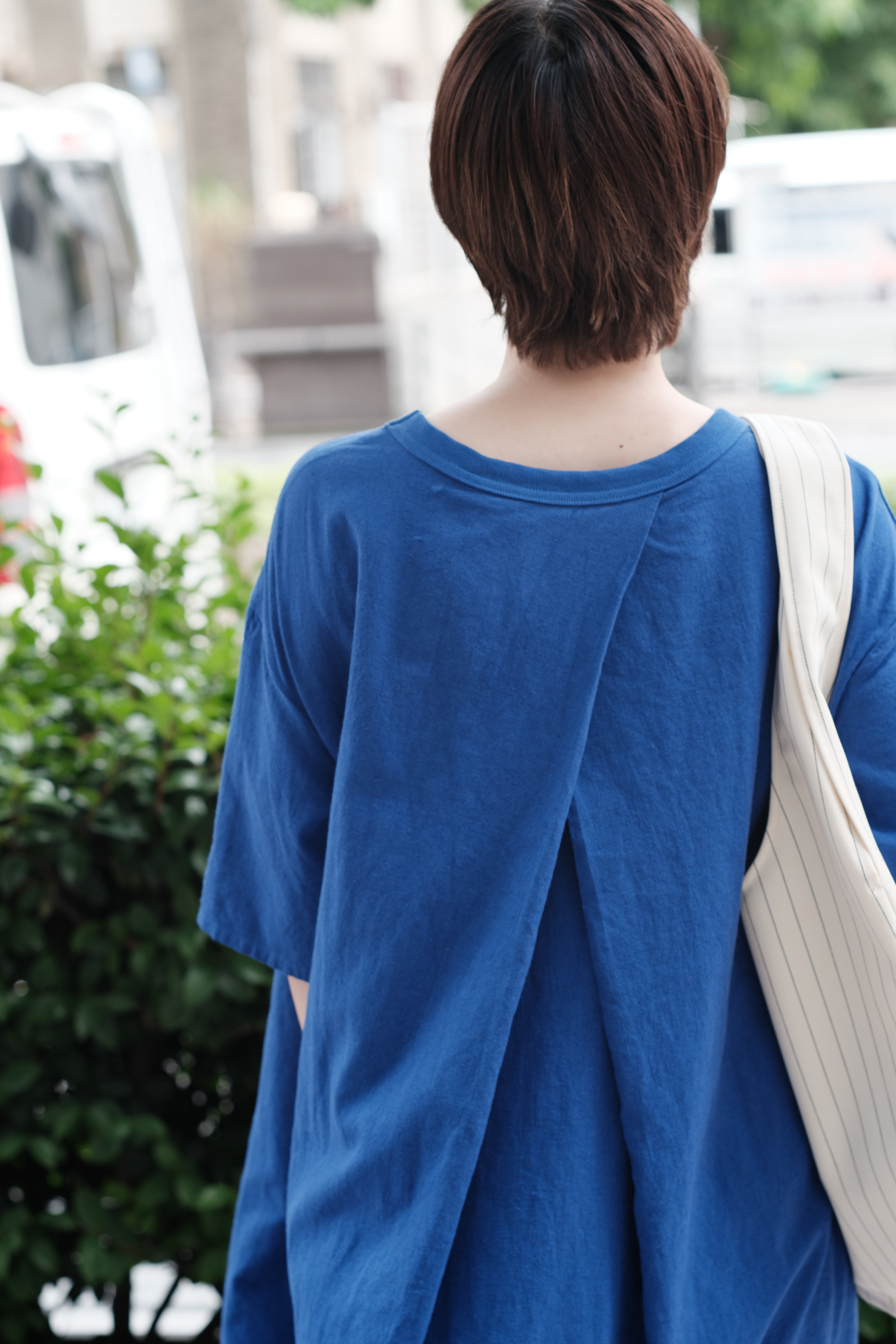 maillot】linen rich back tuck half sleeve shirt-OP | theater(シアター)