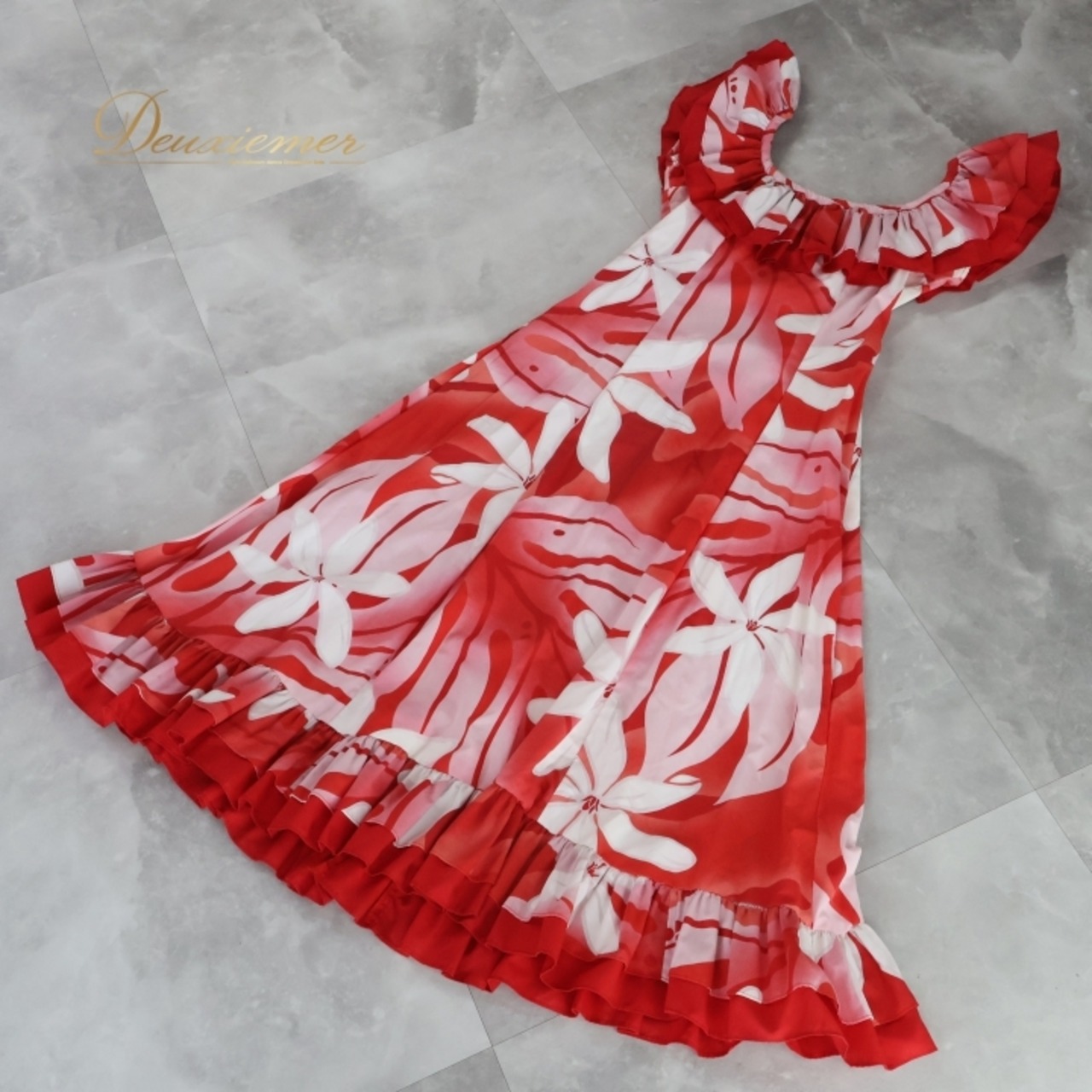 フラダンス 衣装 ワンピース ドレス レッド系 PukalanuFashion ハワイ製 ティアレ柄 モンステラ柄 ハワイアンプリント グラデーション アロハ フラ ダンス レッスン 練習 フリル 花柄 植物柄 華やか 鮮やか かわいい おしゃれ ホワイト系 赤 白 レディス ファッション 夏物 リゾート スタイル スカート 大人 ティアレ モンステラ おしゃれ着 アロハシャツ ハワイアンスタイル フリルデザイン パーティー