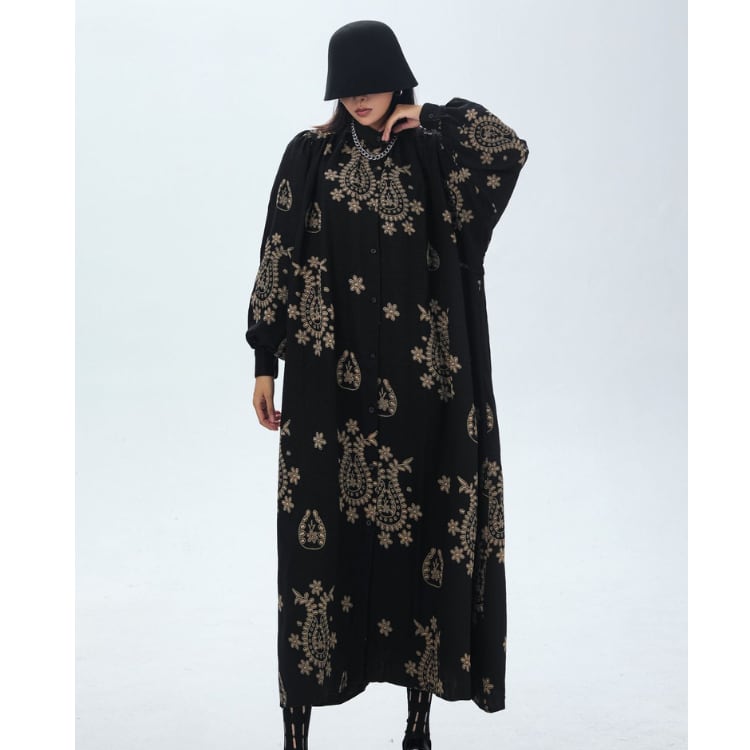 刺繍スタンドカラーロングワンピース R30082