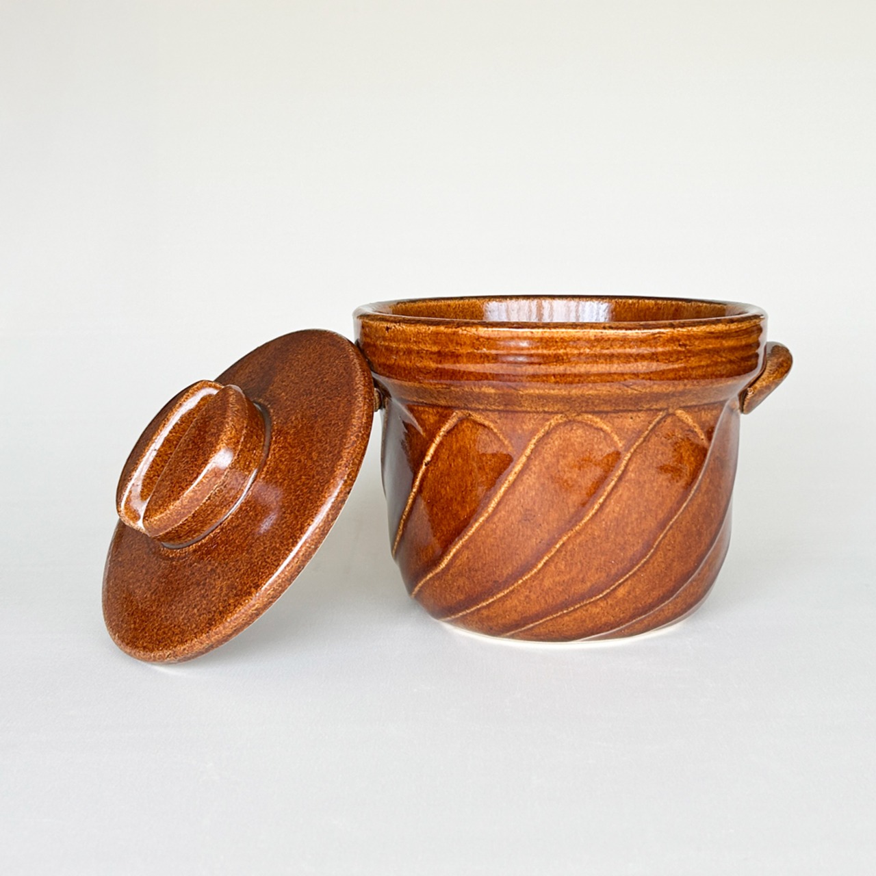 ねじれご飯釜 3合炊き 飴釉 萬古焼 日本製 ご飯釜