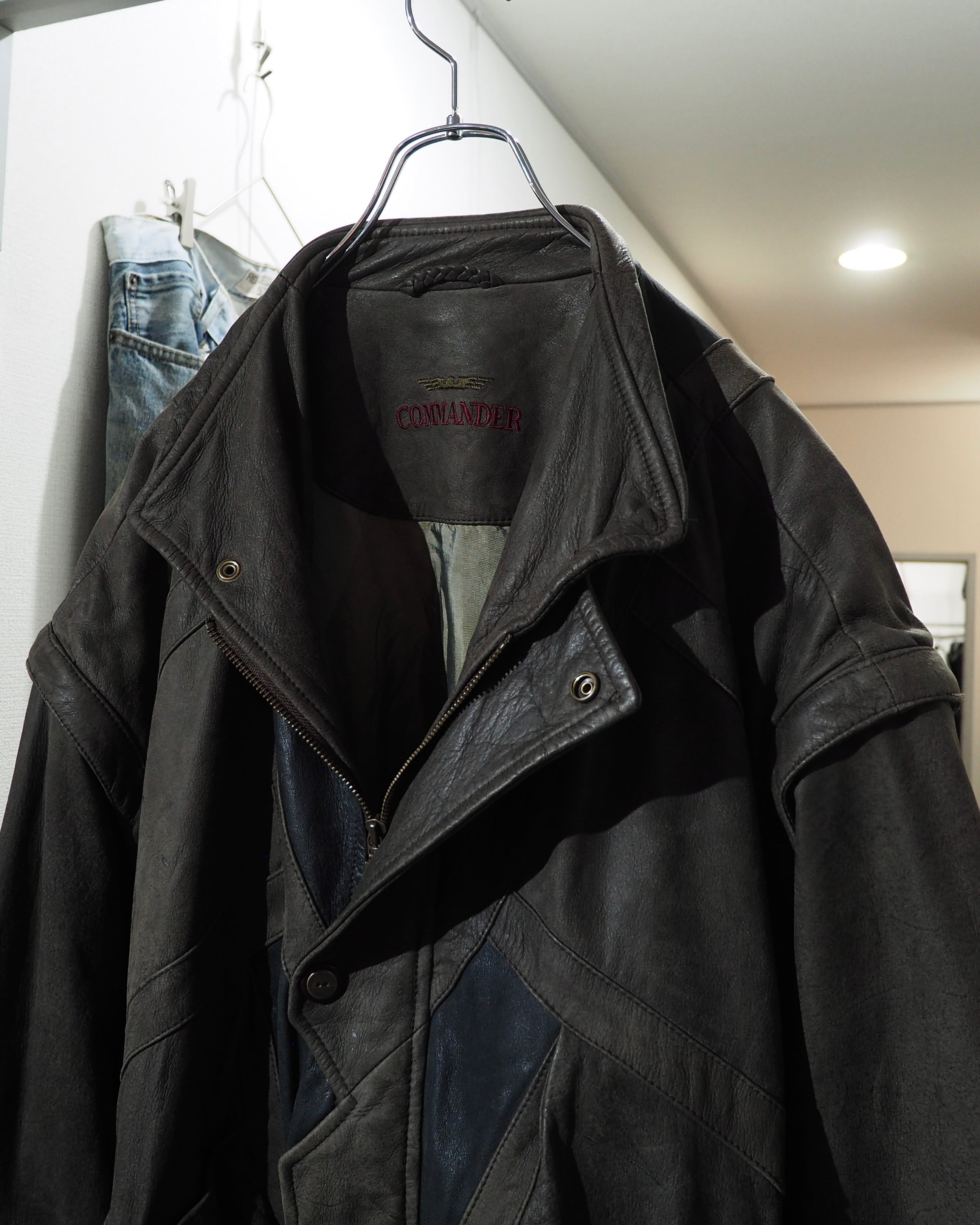 " 変形 × 分離 " Sleeve Detachable Gimmick × Panel Switching Vintage Loose Leather Jacket