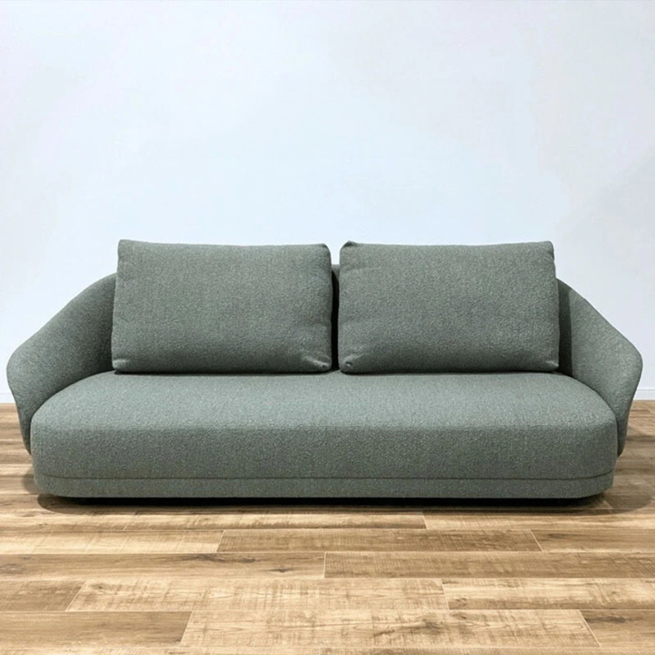 NORR11 New Wave 2.5-seater Moss Green ノアイレブン ニューウェーブ 2〜3人掛けソファ イタリア製【モデルルーム展示品】【中古】【400サイズ】