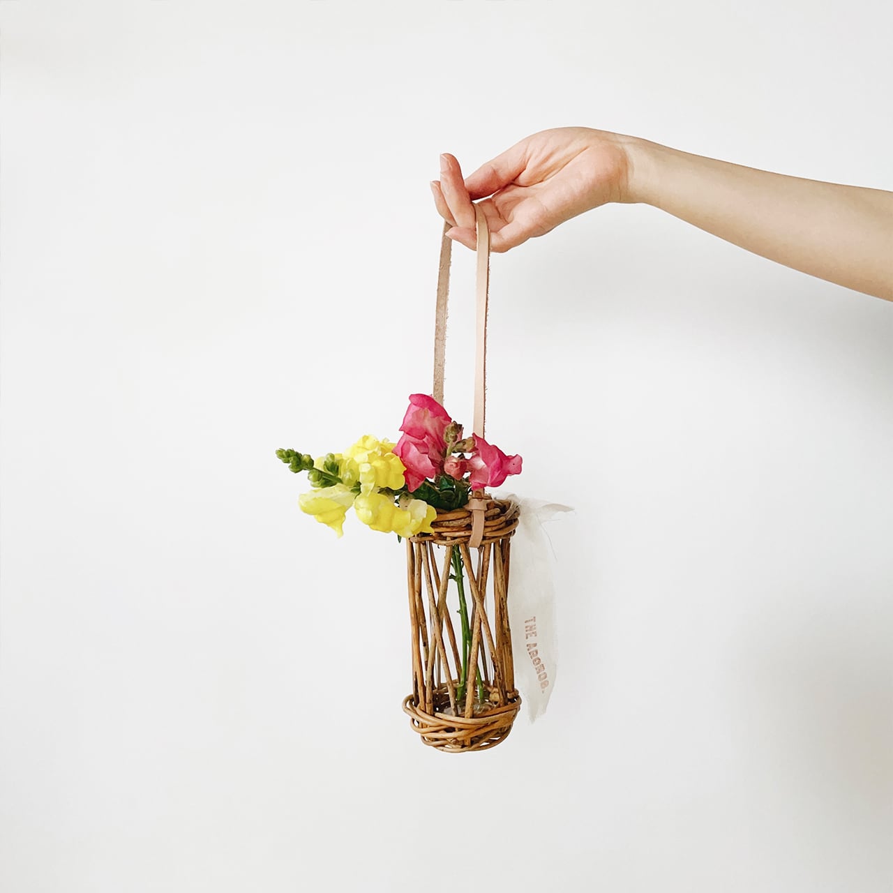 Hanging flower vase (single)