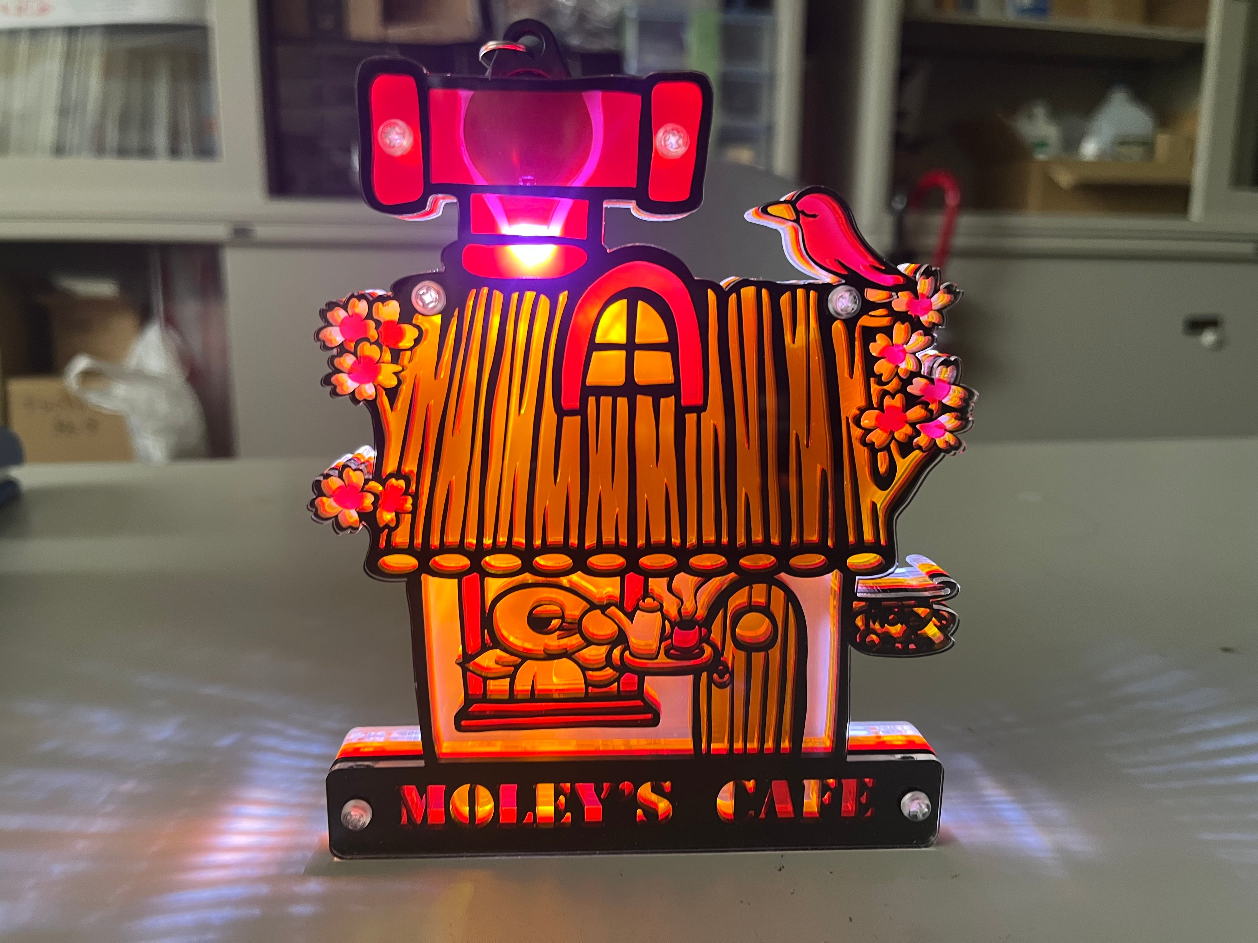 Moley's cafe】LEDライト付きアクリル切り絵の置物 | U-suke Shop