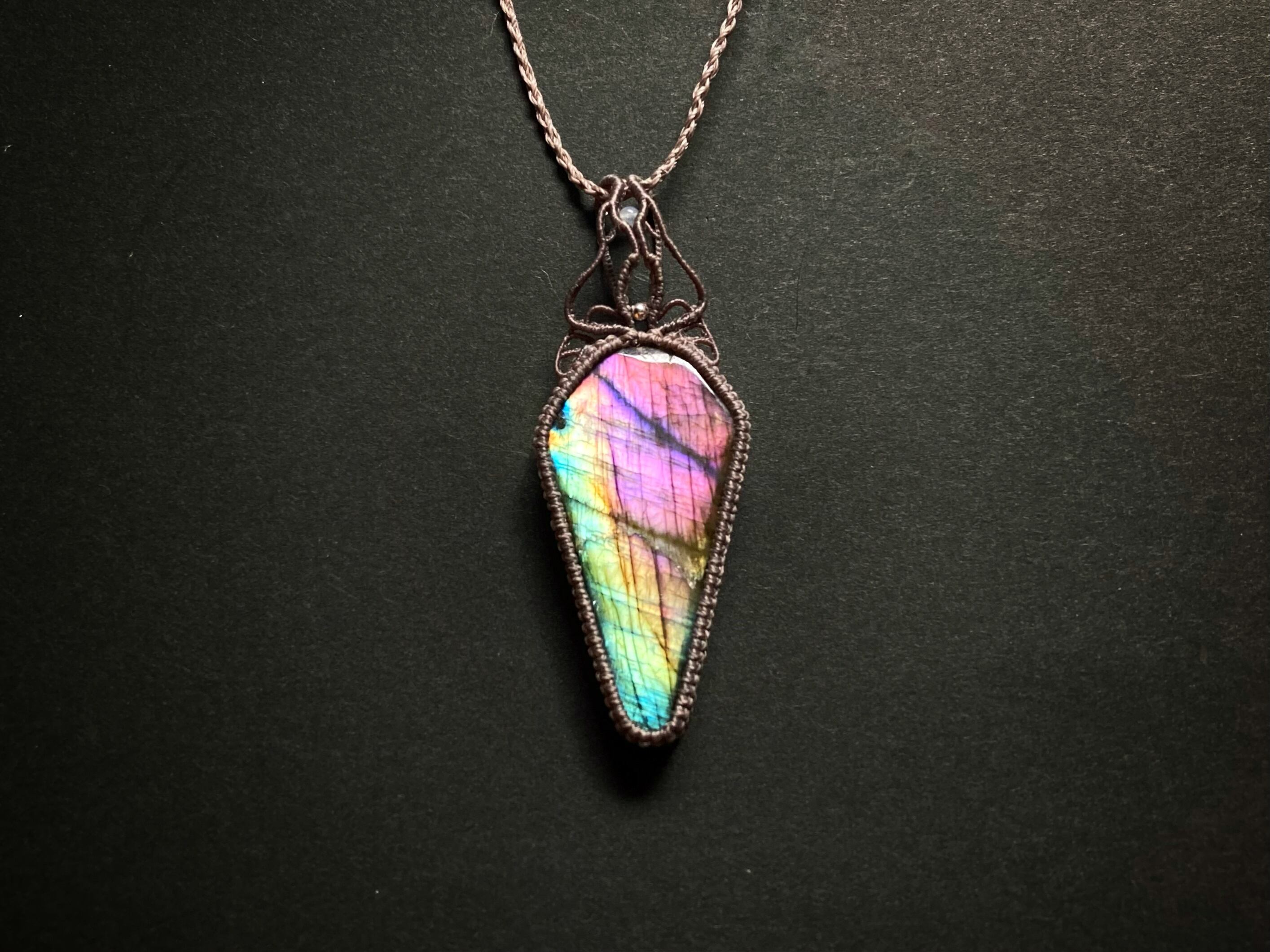 Labradorite macrame necklace