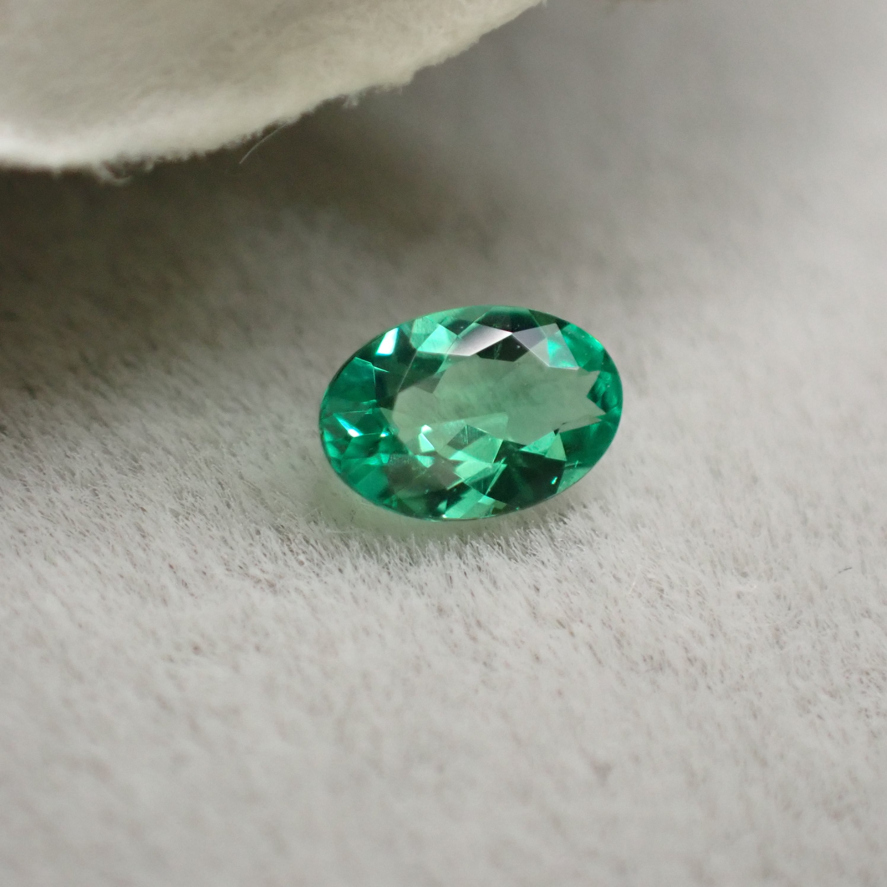 GIA鑑別書付】コロンビア産ノンオイルエメラルド（NONE）0.09ct | 宝石 