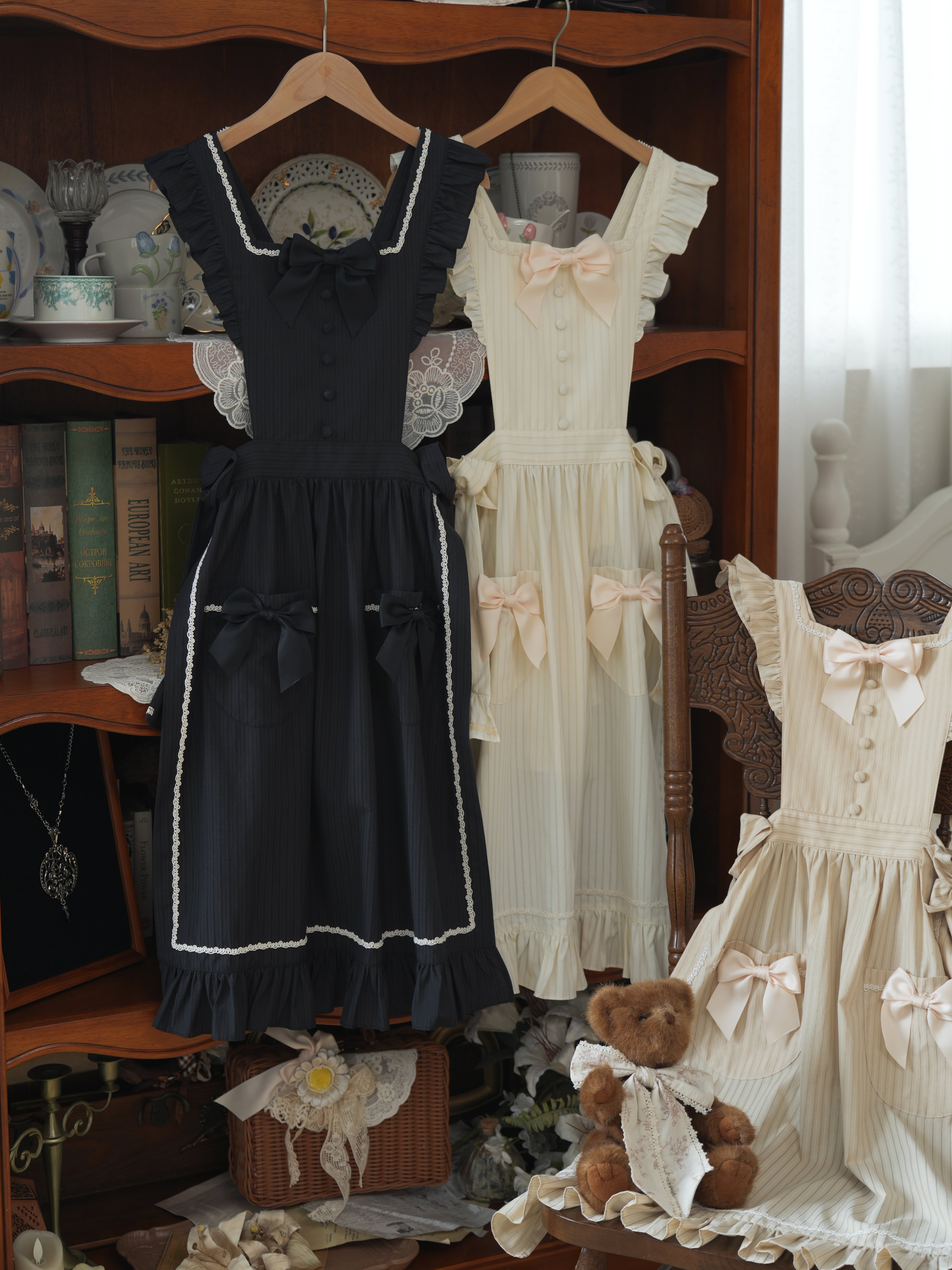 アトリエ　エマウ アイボリー フリース ベスト リボン付き ラッフルリボンセットアップ ｜ LIZ LISA（リズリサ）公式通販