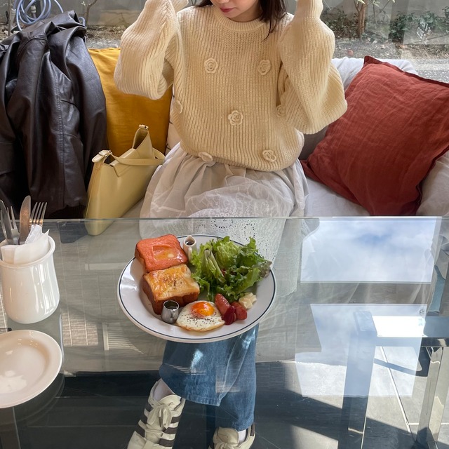 フラワーモチーフニットプルオーバー【アイボリー】/