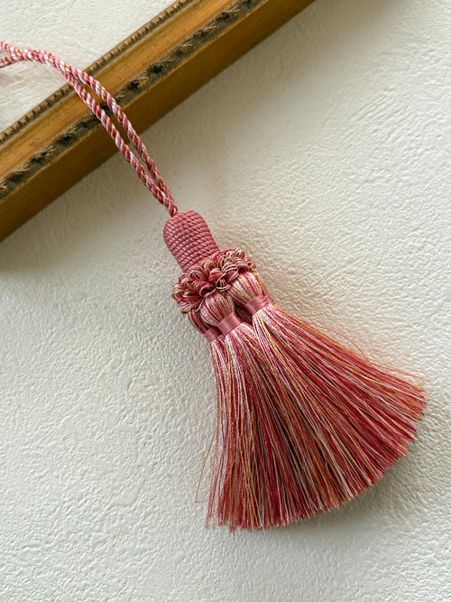 HOULES ウレス社 キータッセル グランドロジーヌ GRANDE ROSINE フランス ピンク カルトナージュ チャーム インテリアタッセル