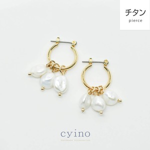 バロック淡水パールの3連ピアス / no.078 [チタンピアス]