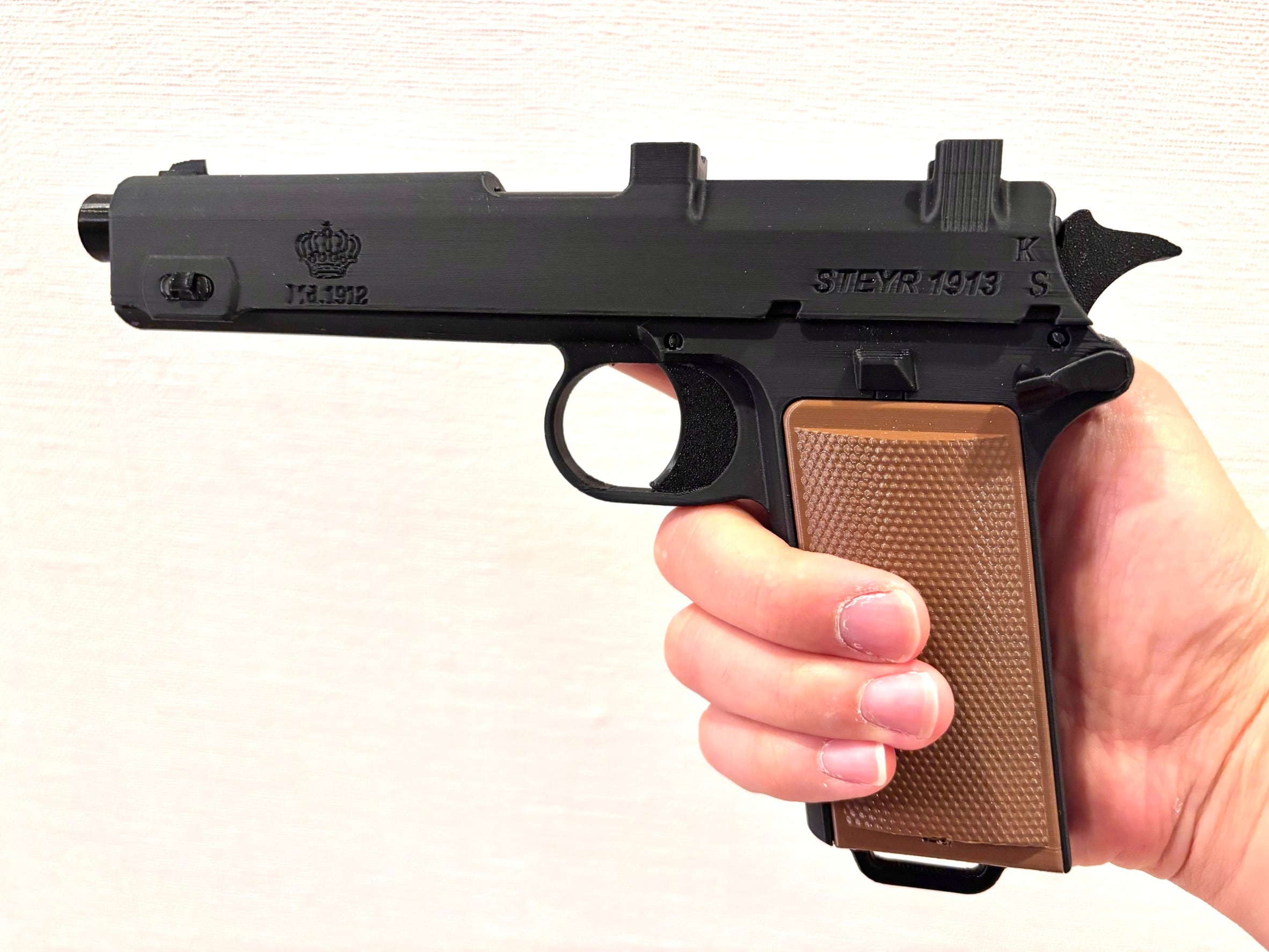 Borchardt ボーチャード C93 レプリカモデル（機能なし、金属なし