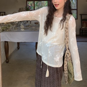 floral embroidered sheer blouse　J00521