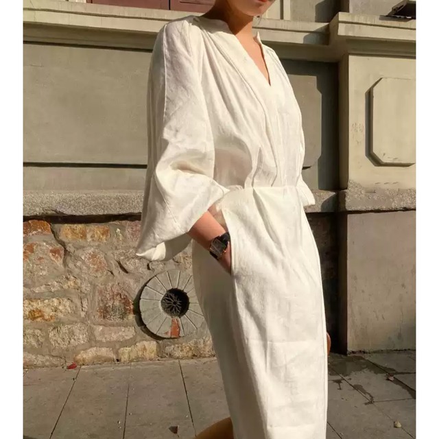 【ウエストシェイプAラインVネックワンピース】P01280