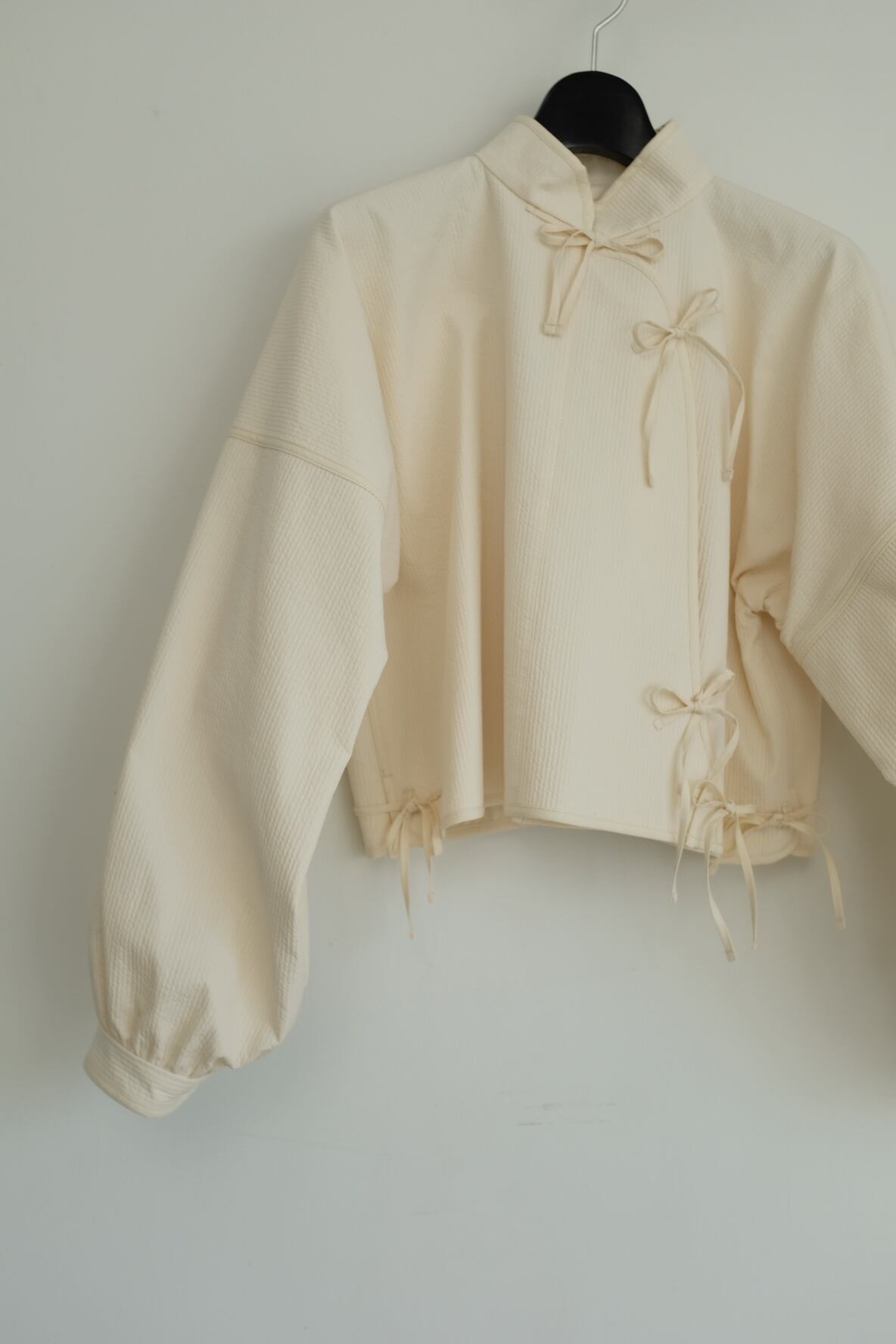 [WRYHT]ORIENTAL FRONT CROPPED JACKET BONE | YES-姫路の美容院と服のお店YES(イエス)です。  powered by BASE