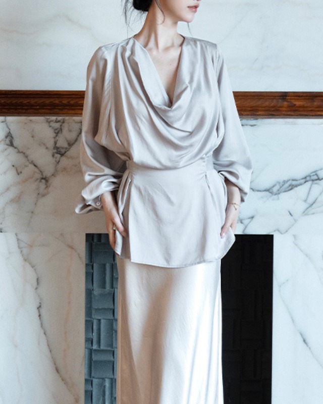 ドレープネックブラウス　　S25443