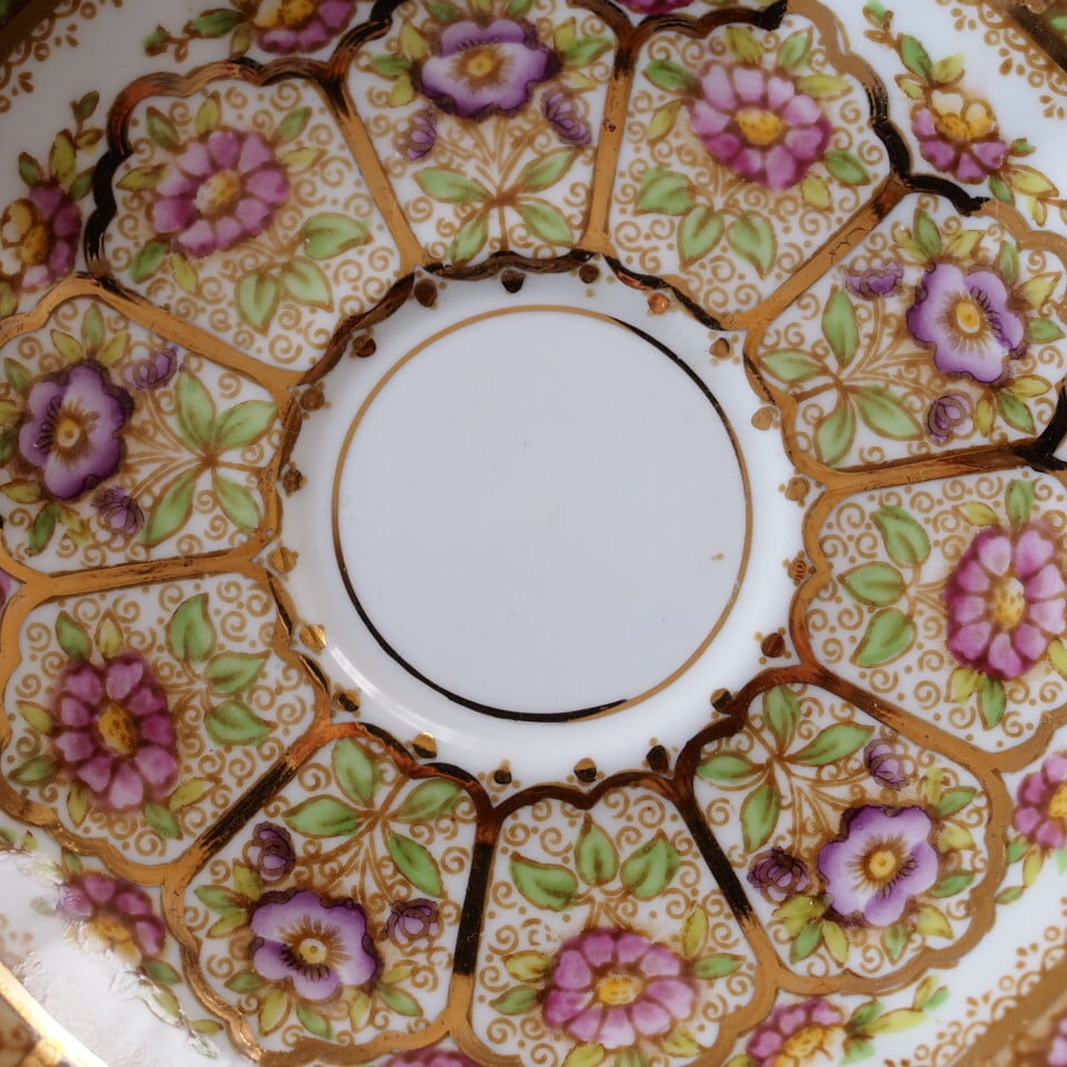 英国ロイヤルアルバート COURT カップ＆ソーサー Bone China 金彩