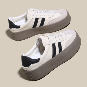 厚底スエード調レトロスニーカー　D0027