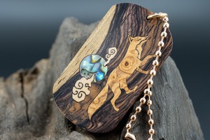 【 熱帯の黒き宝 】 ラオスブラック ドッグタグ 象嵌 十五夜きつね