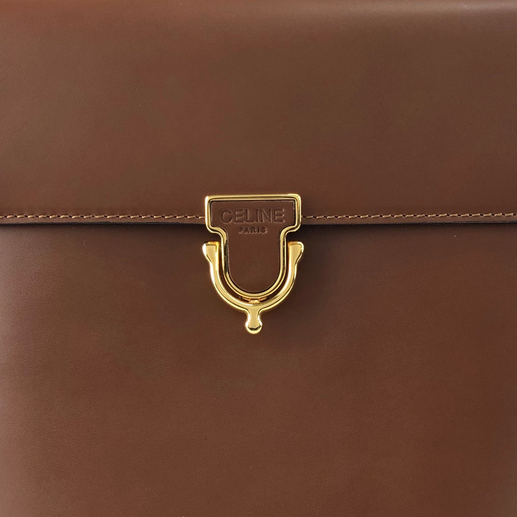 CELINE セリーヌ ショルダーバッグ ブラウン ロゴ フロントバックル