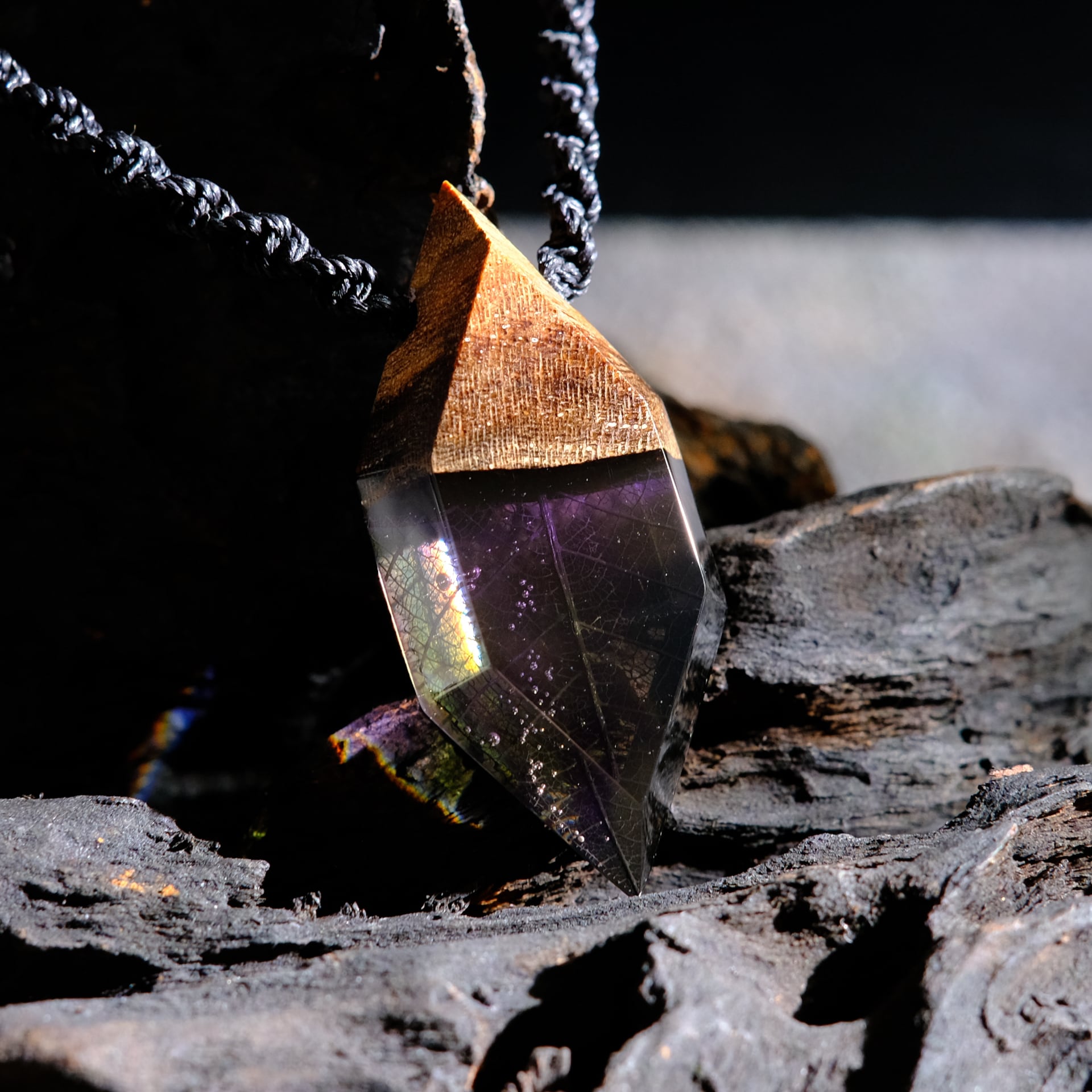 聖夜の葉脈石/Holy Night's Leaf Vein Stone -【ペンダント/Pendant