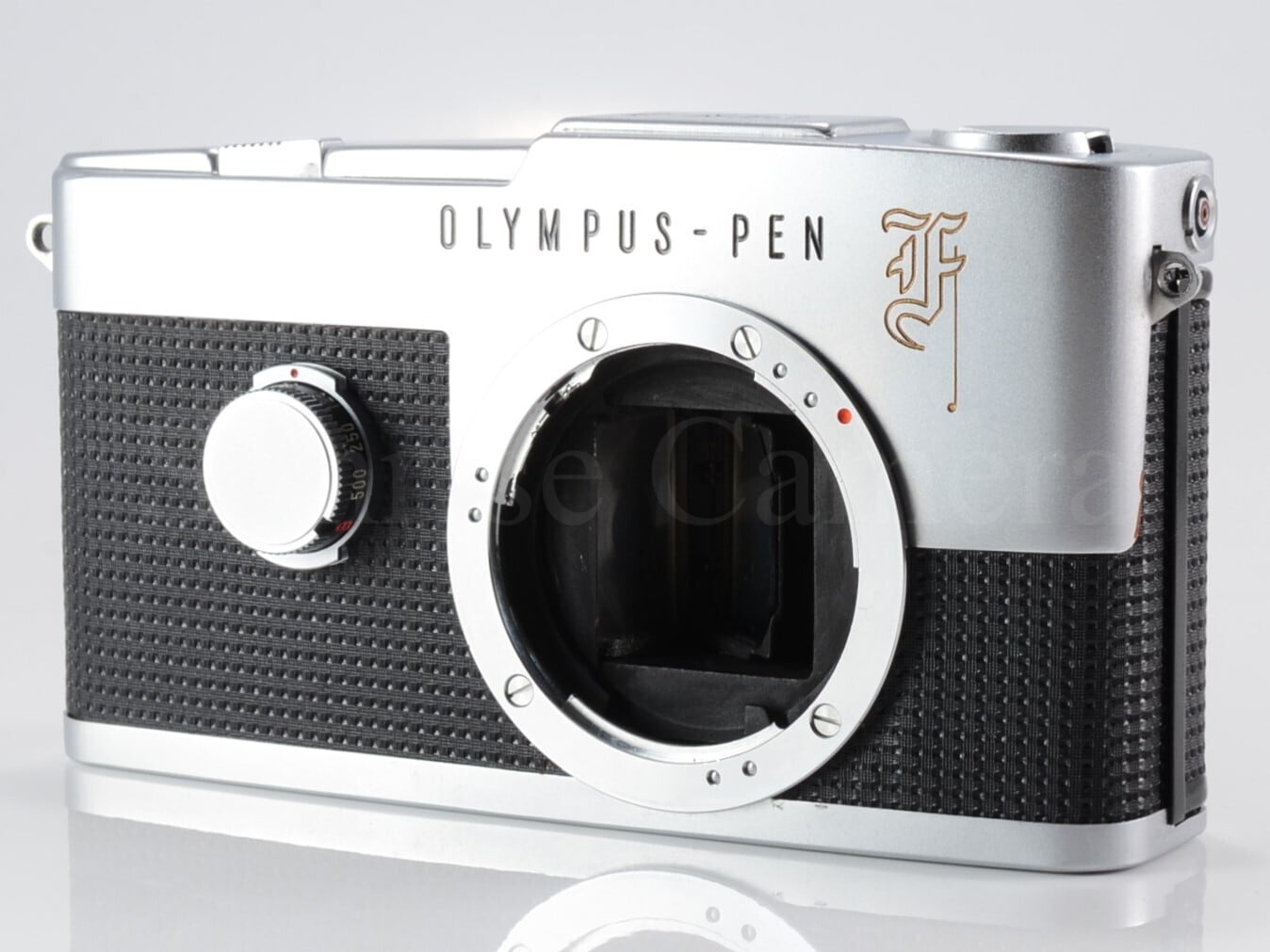 OLYMPUS PEN F【整備済動作品】 オリンパス（OLYMPUS） OLYMPUS Pen-F フラッシュ 美品 ストラップ付