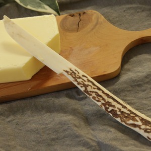 蝦夷鹿の角のバターナイフ