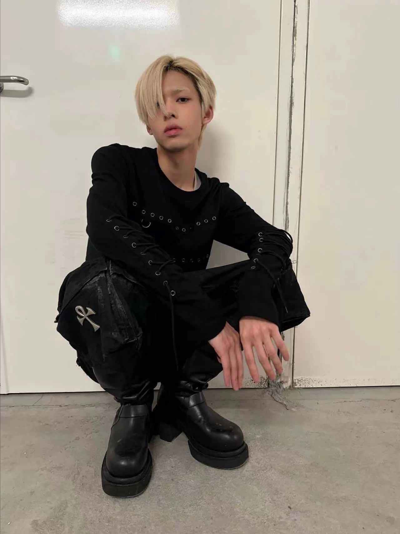 【CinderVein】Metal Loop Strap Long Sleeve