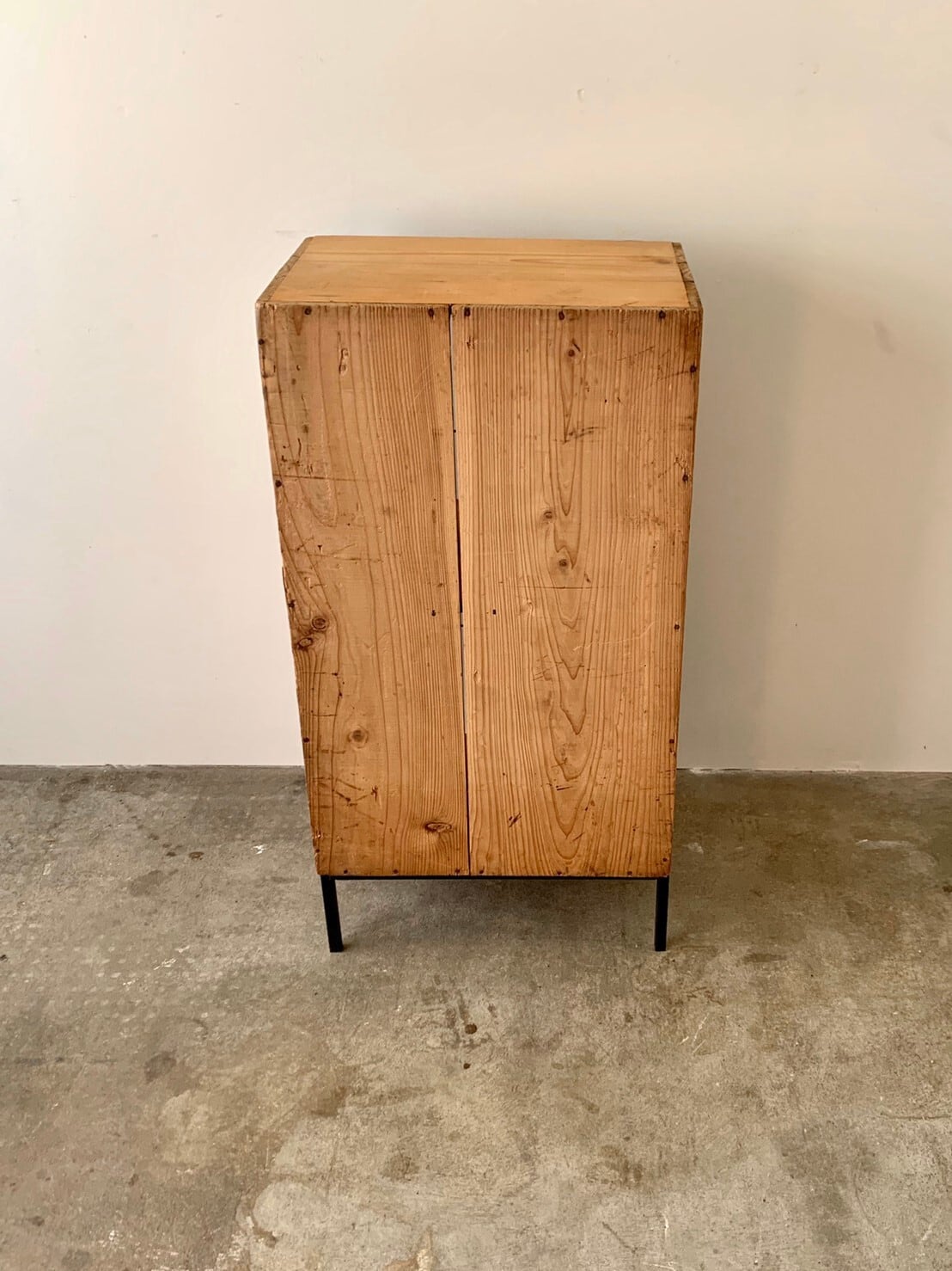 スチール脚の棚 古家具 | ju-gu