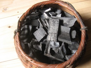 日本製竹炭　お部屋用1㎏　Bamboo charcoal made in Japan 1 kg for room