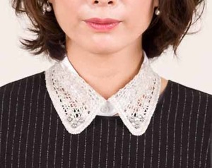 LCE-010　レース刺繍つけ襟(パール付き)