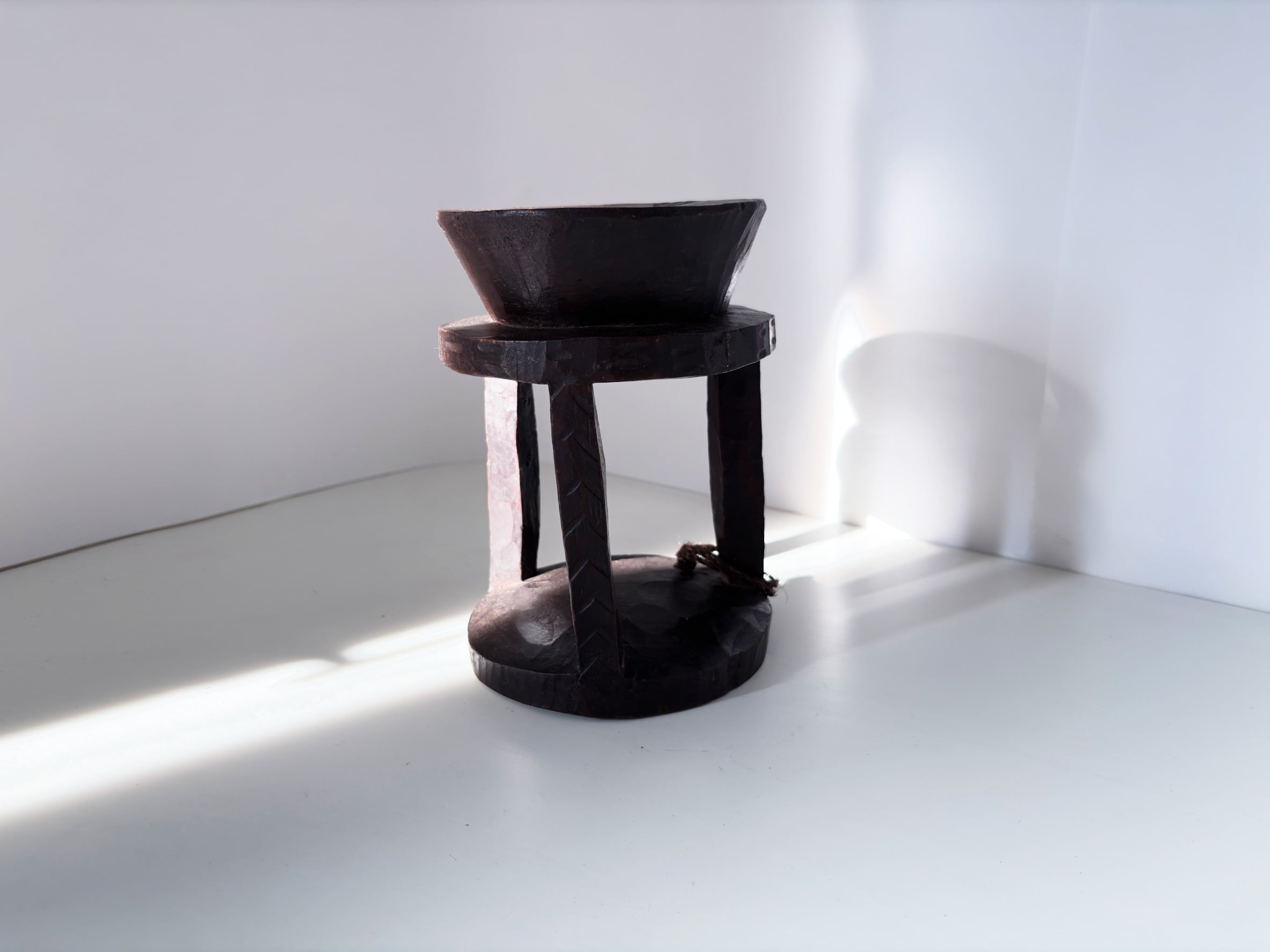 アフリカ スツール エチオピア 木彫| アフリカ インテリア 雑貨|Ethiopian Wooden Stool – Hand Carved