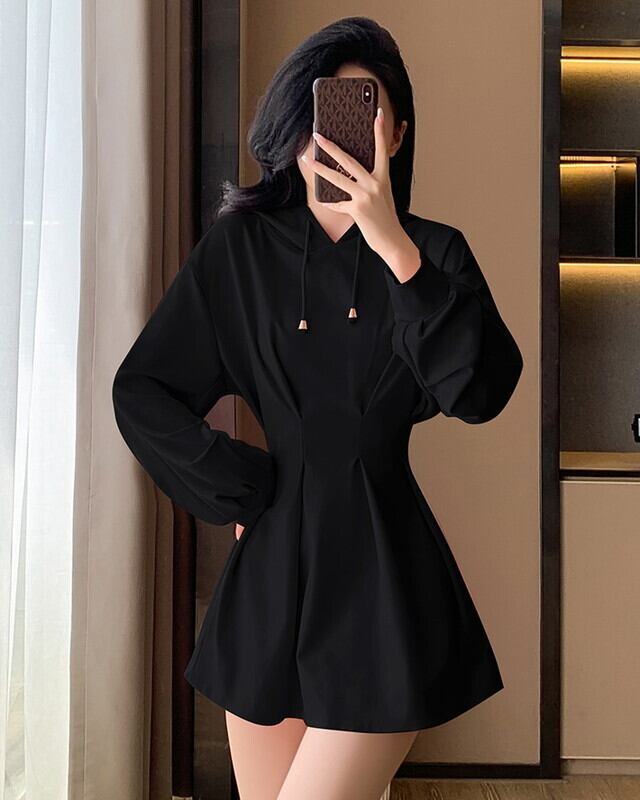 ウエストフィットフードワンピ V04384