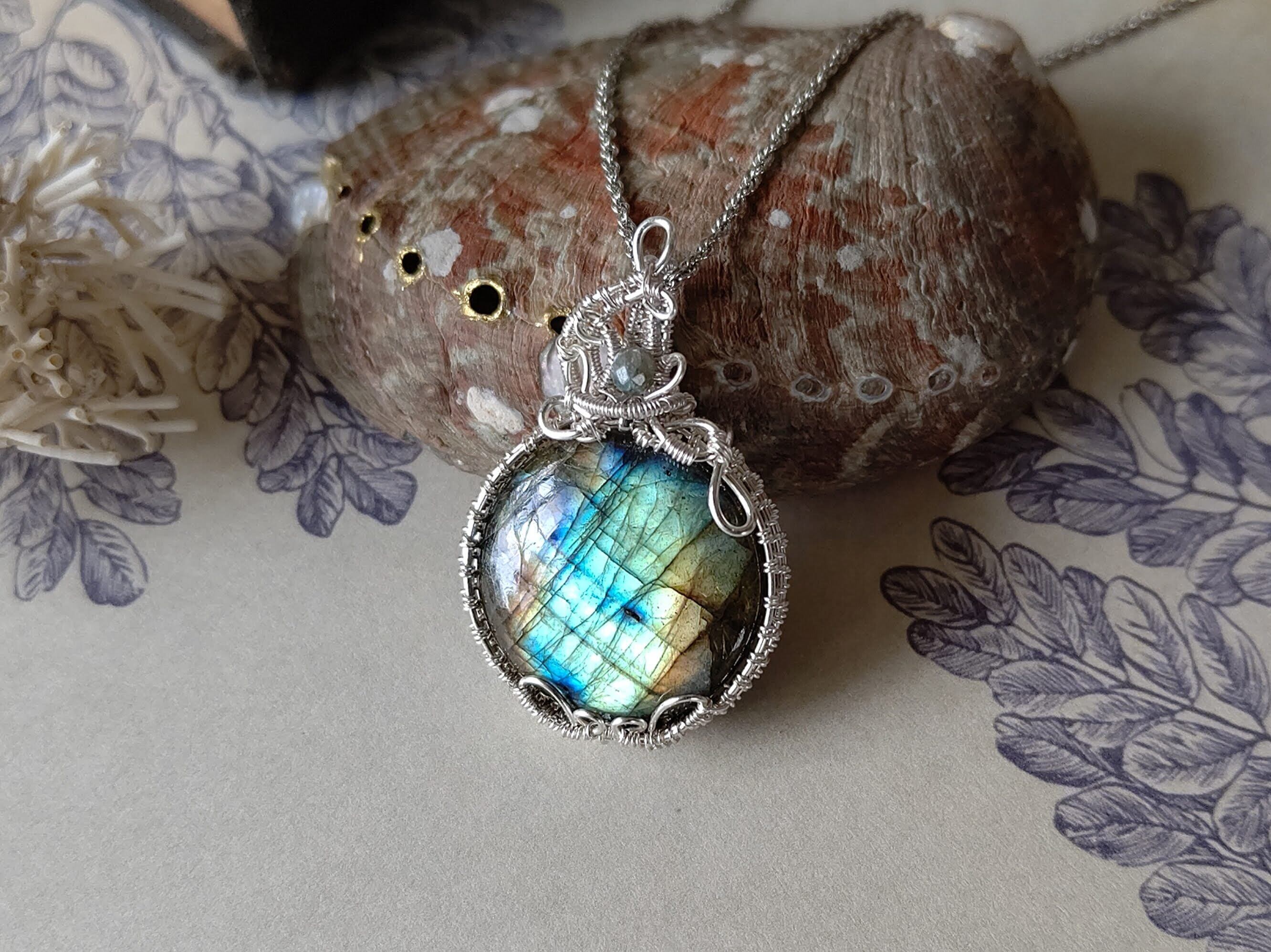 14 ハンドメイド・手芸 神秘のレインボー✴︎マルチカラー