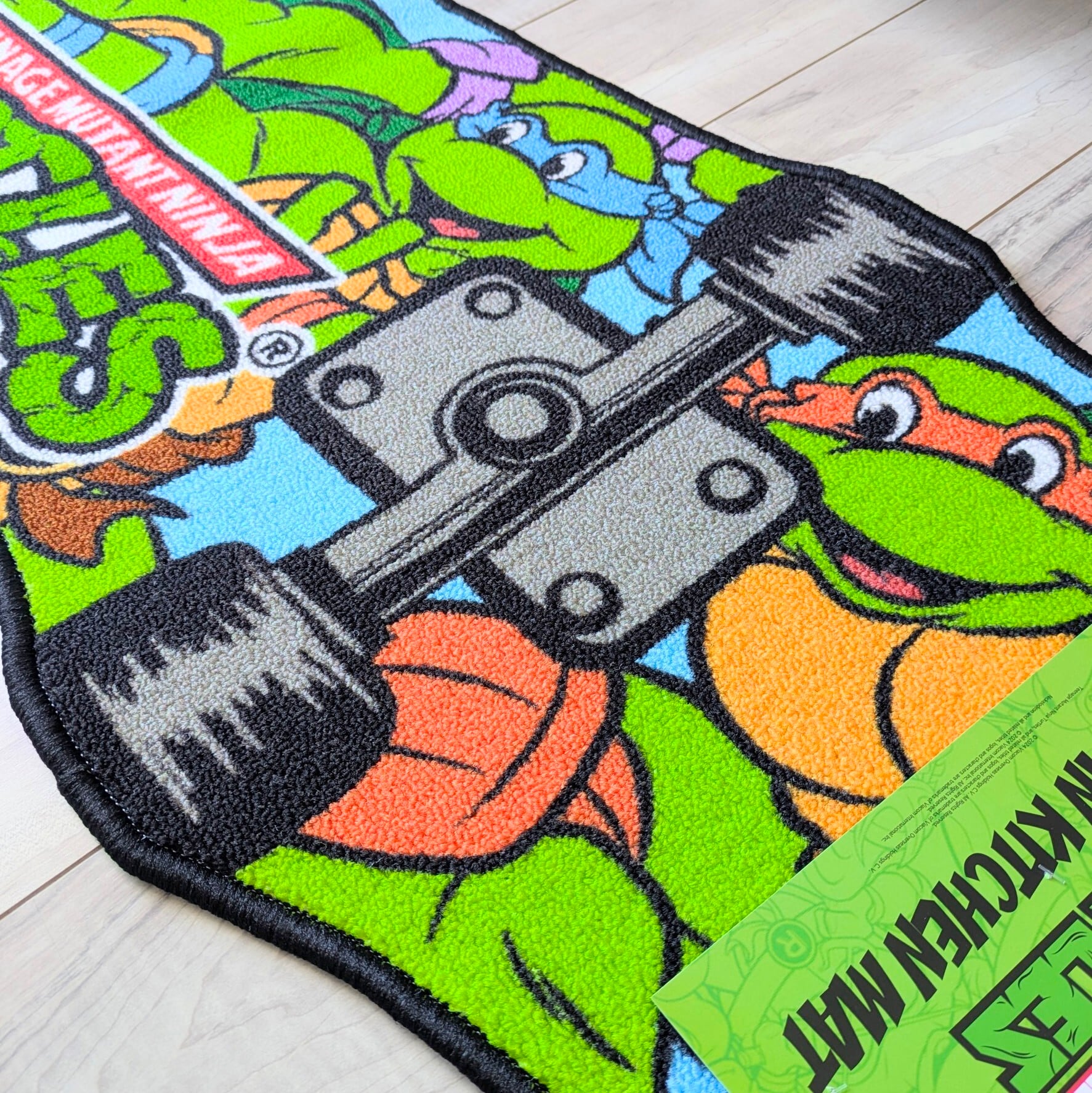 【 Teenage Mutant Ninja Turtles（ティーンエイジ・ミュータント・ニンジャ・タートルズ） 】タートルズ / American MAT ( 裏面滑り止め加工 ) / キッチンマット / ふかふかマット / フロアマット / バス / エントランス / ロングバージョン〚アメリカン雑貨 アメトイ〛