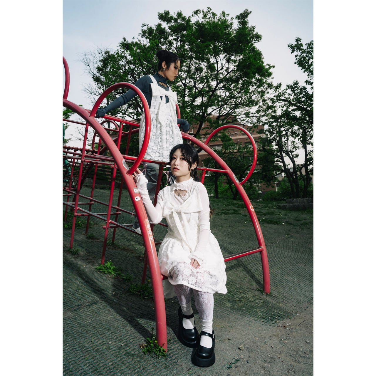 Front ribbon sleeveless onepiece (Flower Lace / Short丈) | roopage