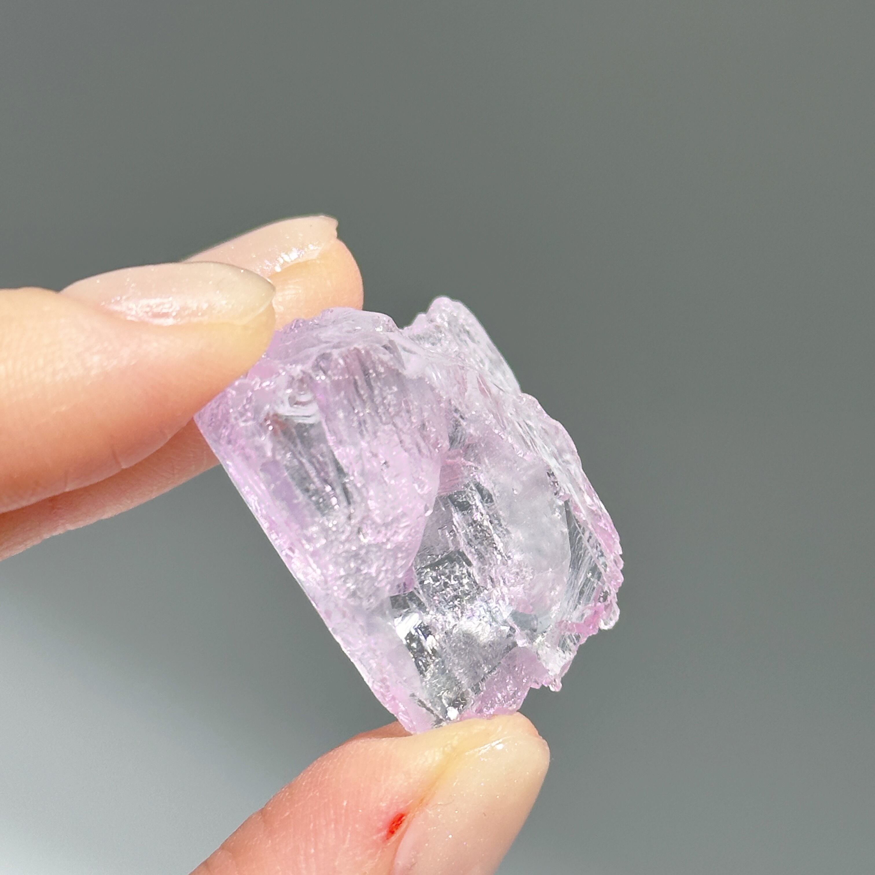 ハイクォリティ】クンツァイト 原石41◇ Kunzite ◇天然石・鉱物