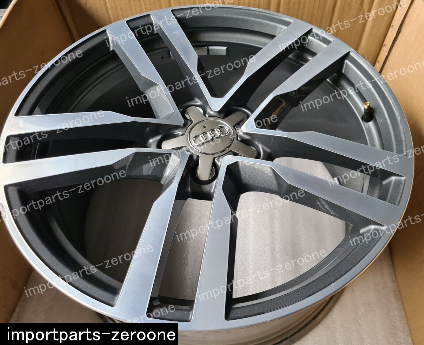 純正アウディ TT TTS TTRS MK3 8S 19インチ9J合金ホイール8S0601025F1