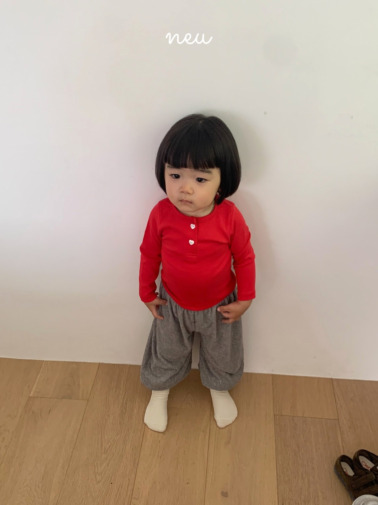 韓国子供服 / 26Autumn / 〖取寄〗neu / ハートTシャツ / ユニセックス / キッズ服 *XXS~L*