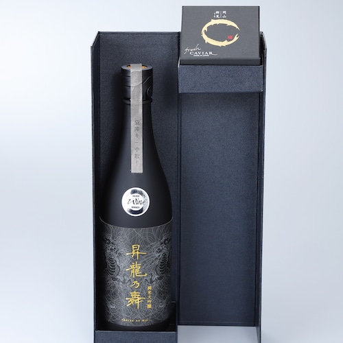 平田酒造場「純米大吟醸 昇龍乃舞 720ml」×蝶鮫屋「新見フレッシュキャビア」のセット【冷凍便】